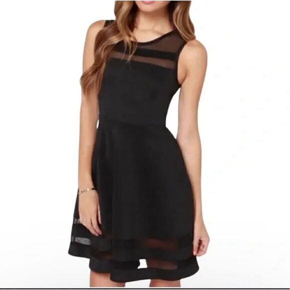 Lulu’s final stretch sheer black dress S - Picture 8 of 11